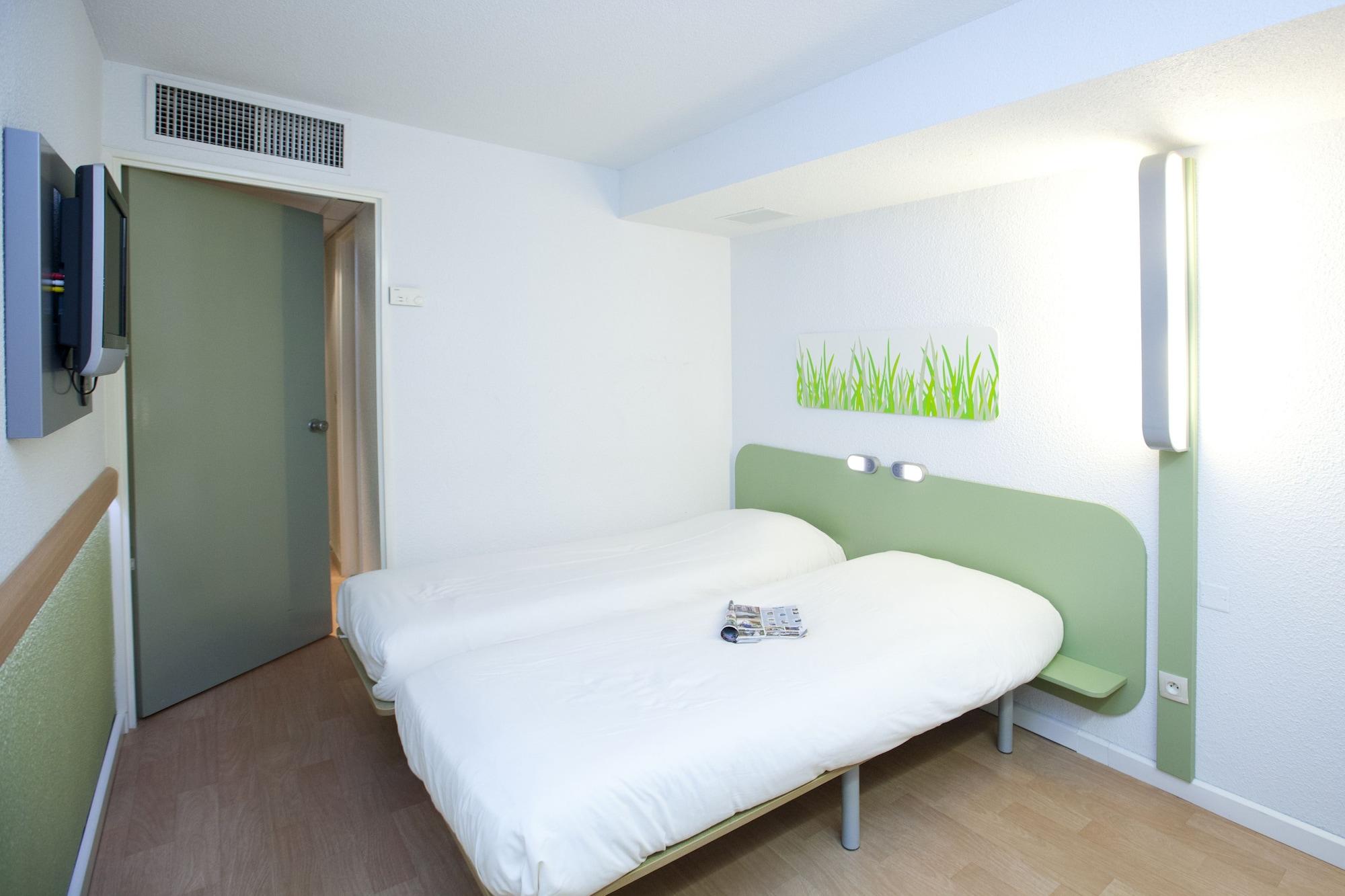 Ibis Budget Marseille Vieux Port Luaran gambar