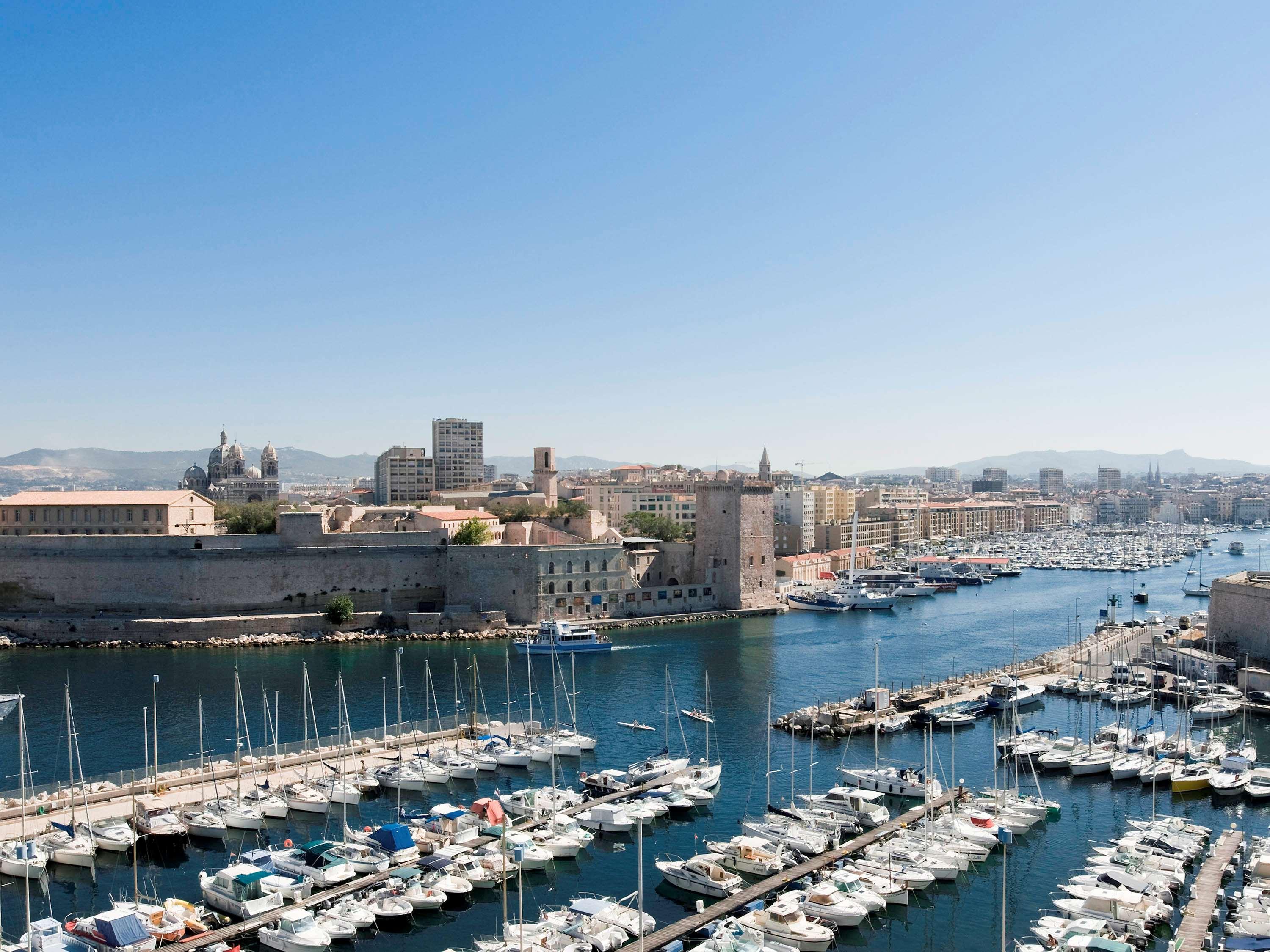 Ibis Budget Marseille Vieux Port Luaran gambar