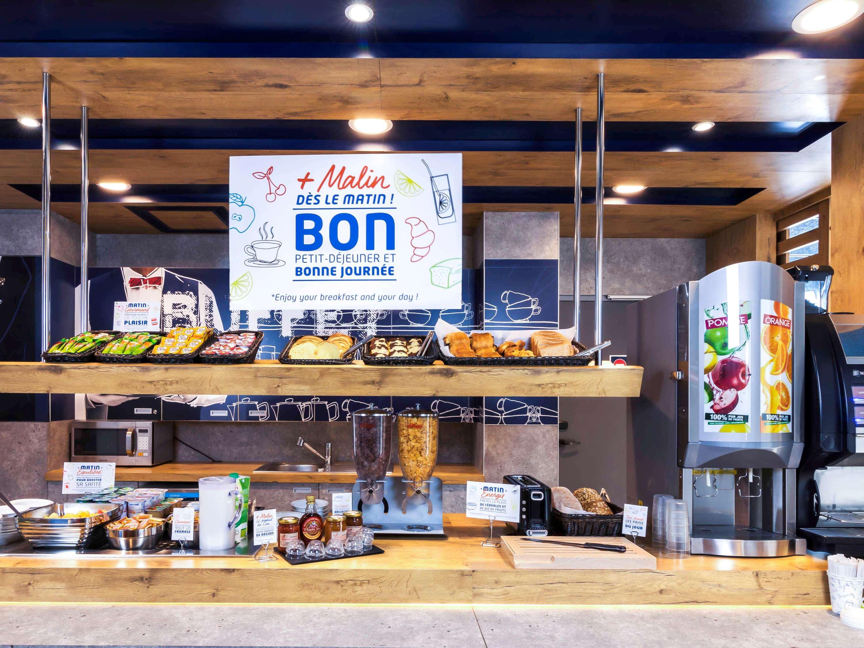 Ibis Budget Marseille Vieux Port Luaran gambar