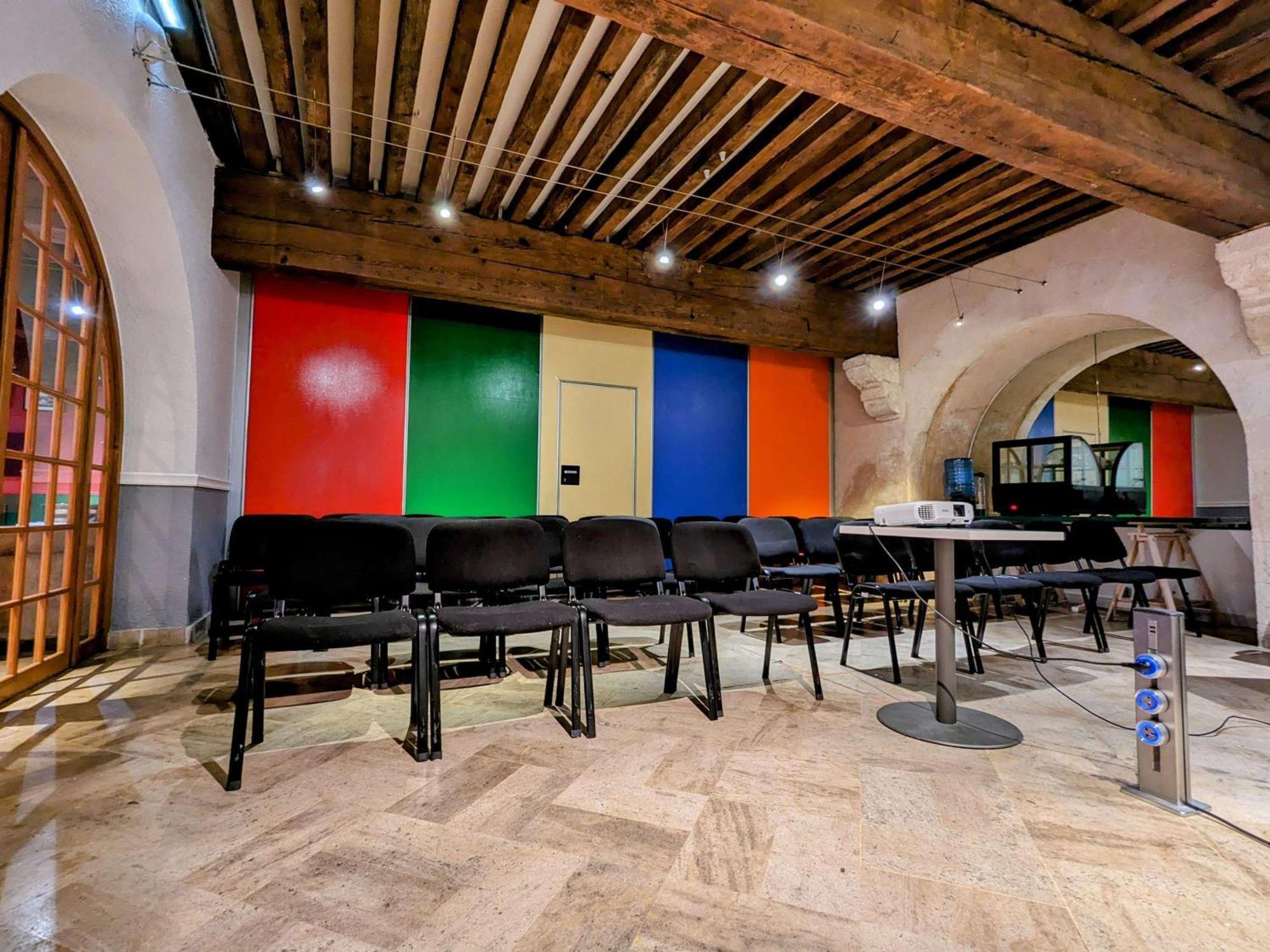 Ibis Budget Marseille Vieux Port Luaran gambar