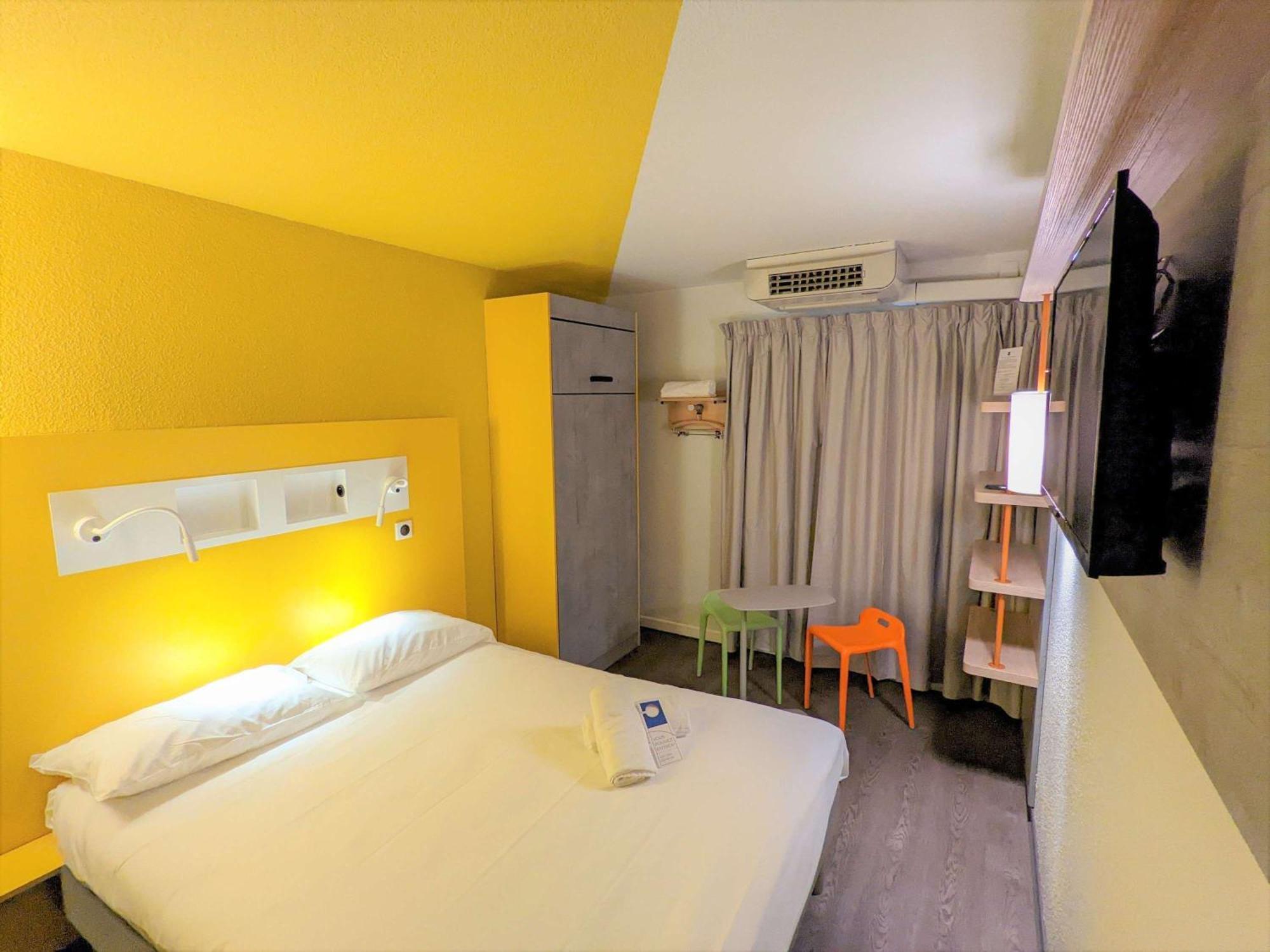 Ibis Budget Marseille Vieux Port Luaran gambar