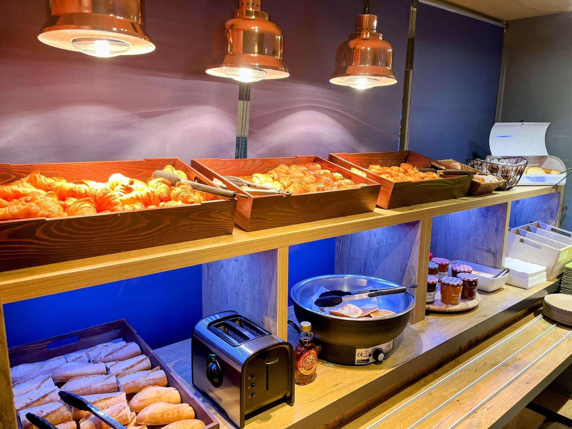 Ibis Budget Marseille Vieux Port Luaran gambar