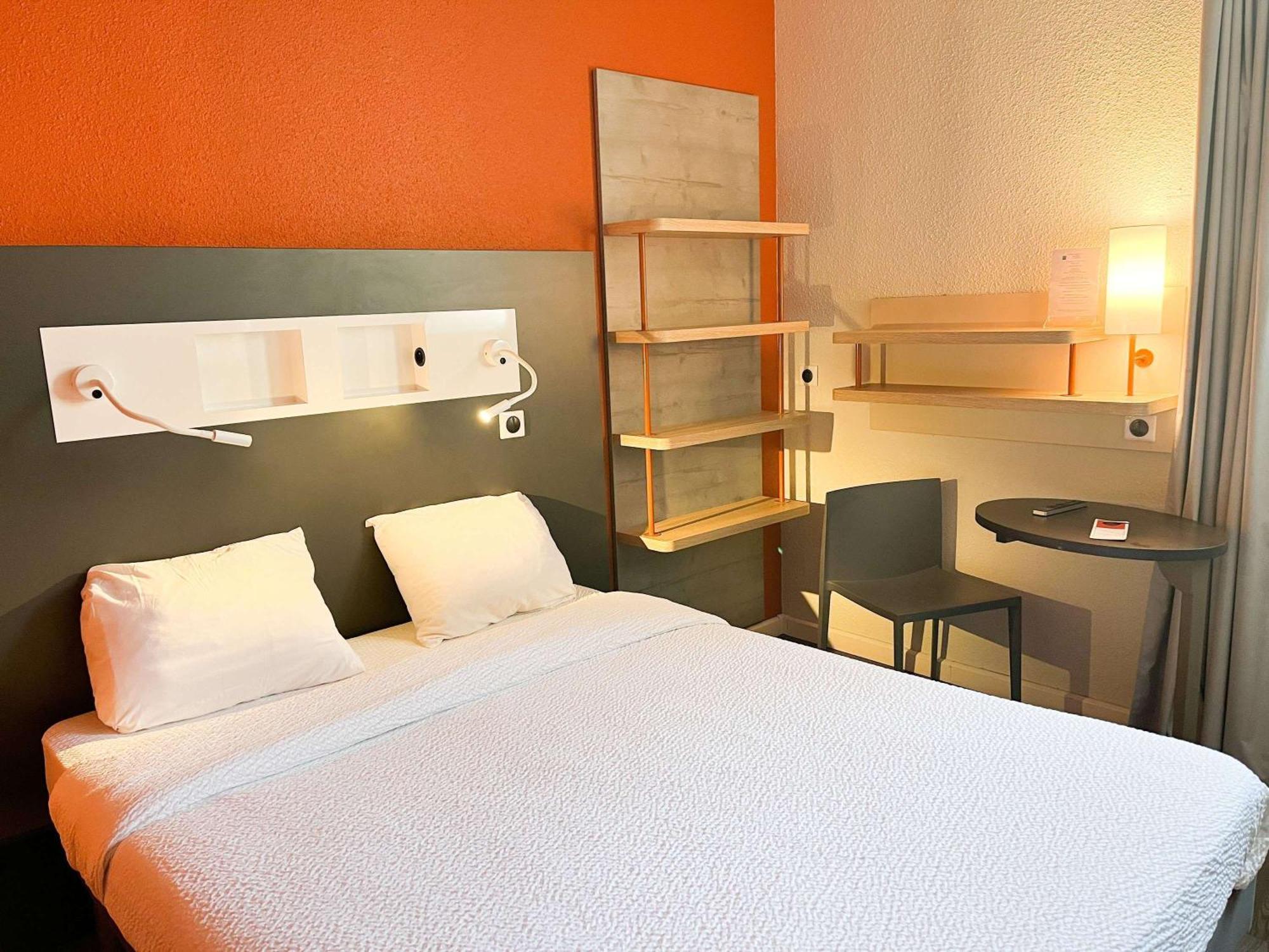 Ibis Budget Marseille Vieux Port Luaran gambar