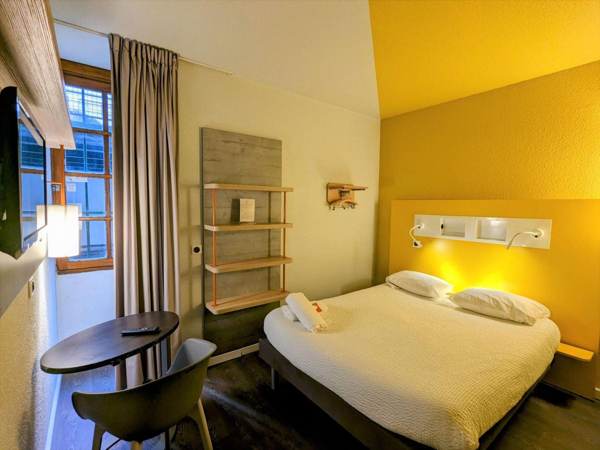 Ibis Budget Marseille Vieux Port Luaran gambar