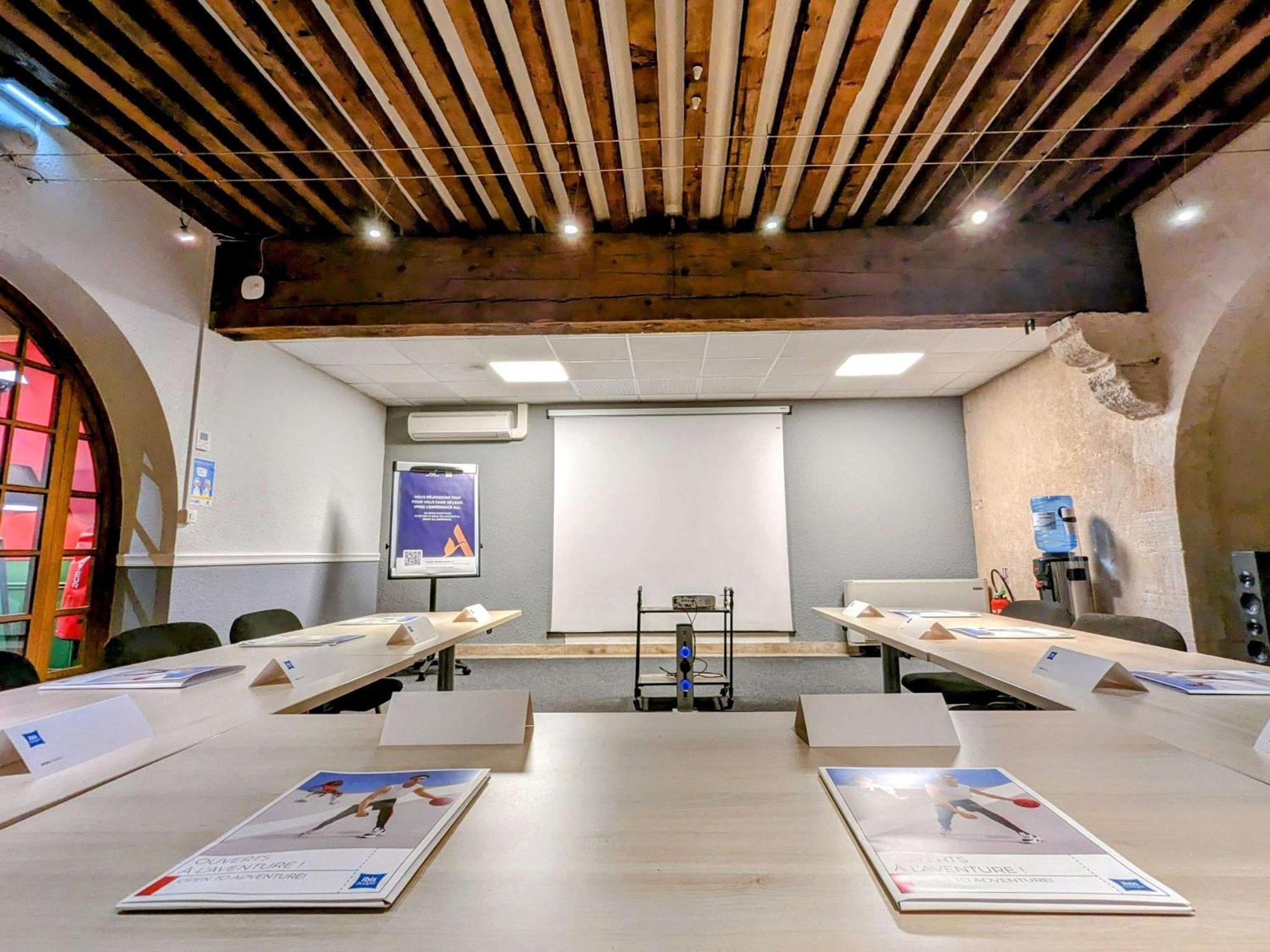 Ibis Budget Marseille Vieux Port Luaran gambar