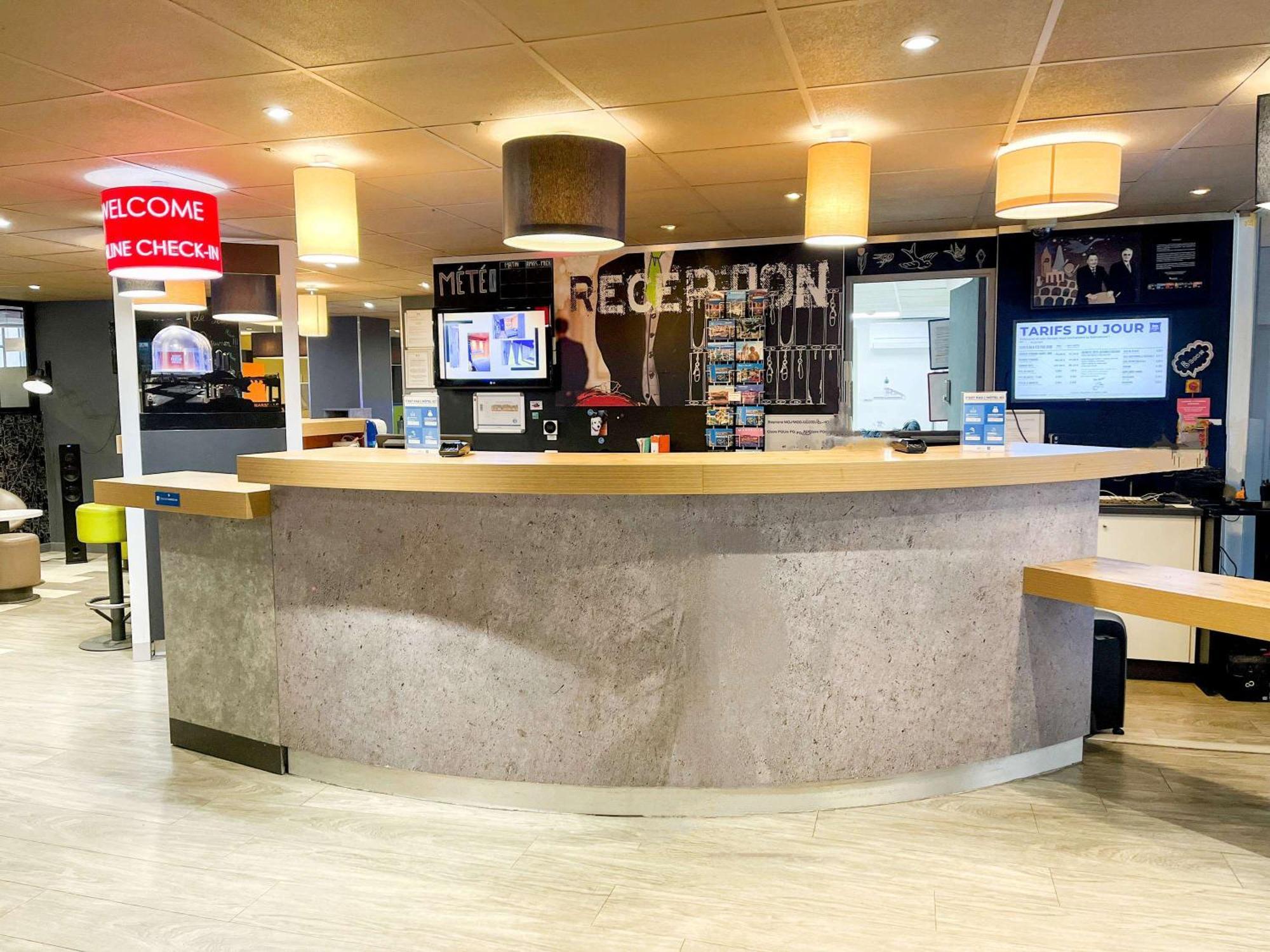 Ibis Budget Marseille Vieux Port Luaran gambar
