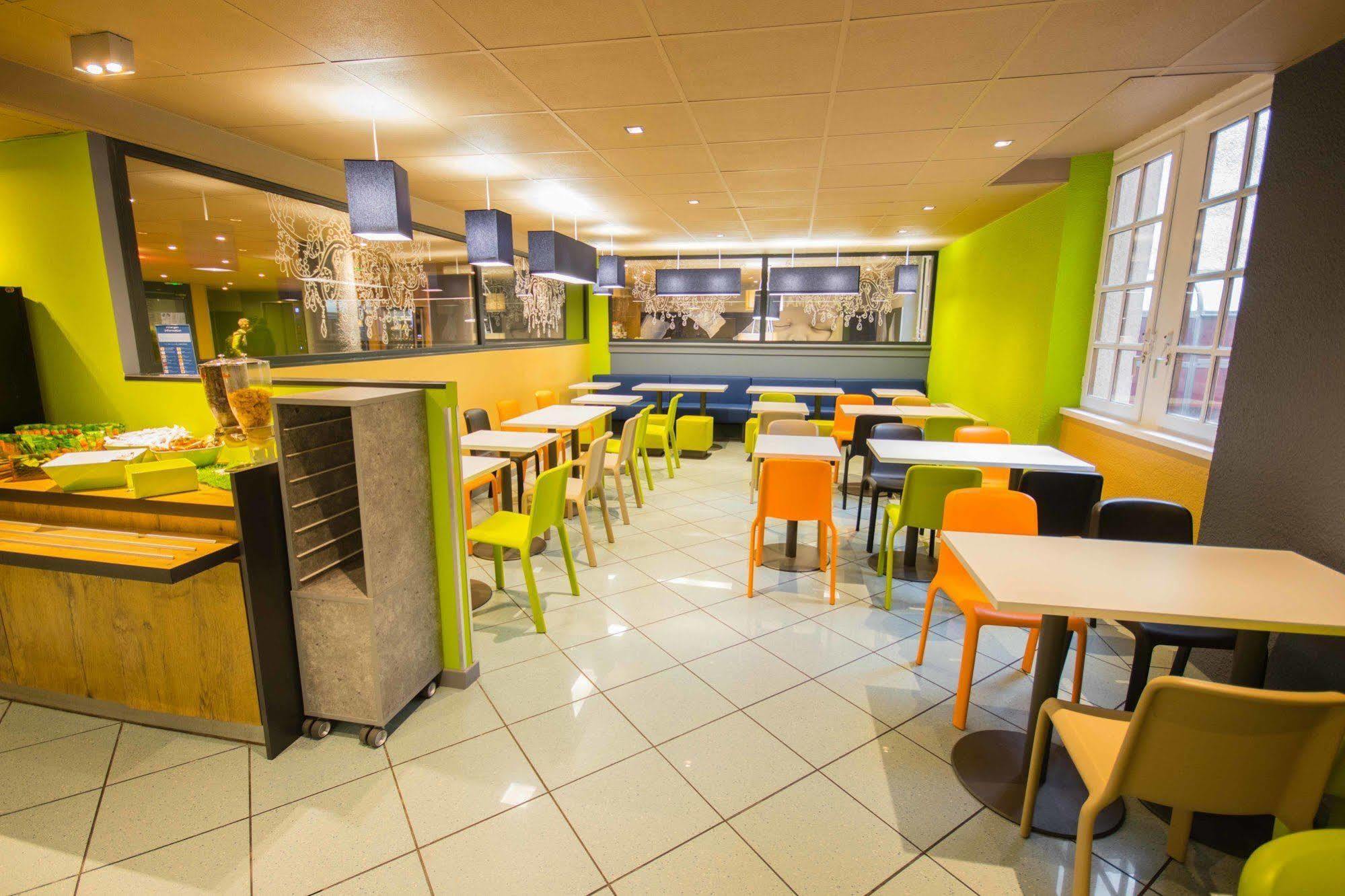Ibis Budget Marseille Vieux Port Luaran gambar