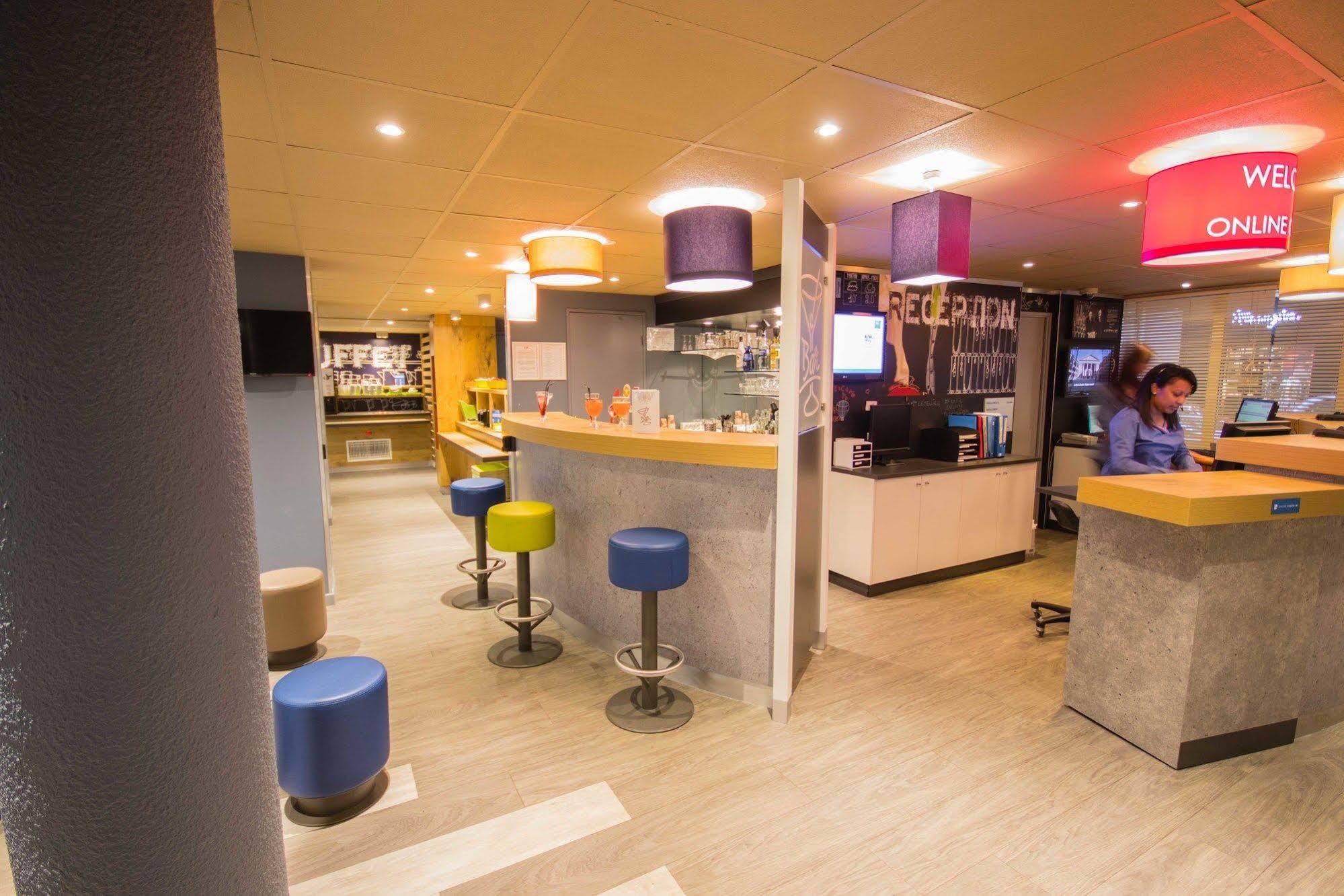 Ibis Budget Marseille Vieux Port Luaran gambar